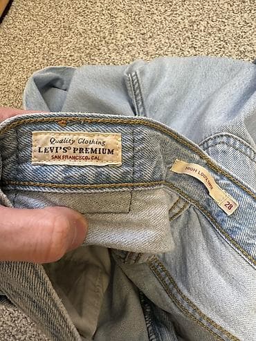 lv pantalone: Levis farmerke ORIGINAL Velicina W28 L27, high loose model, original — 3
