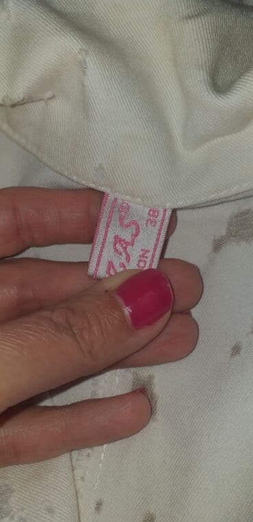h and m kupaci: Prelep sako u odlicnom stanju vel M — 4