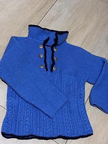 tommy hilfiger helanke: Rucno heklan deciji dzemper u kraljevsko plavoj boji sa tamnoplavim — 1