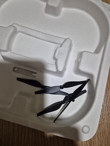 Books, Audio & Video formats: Dron marke Tello. Dron je nov i nije korišćen redovna — 4