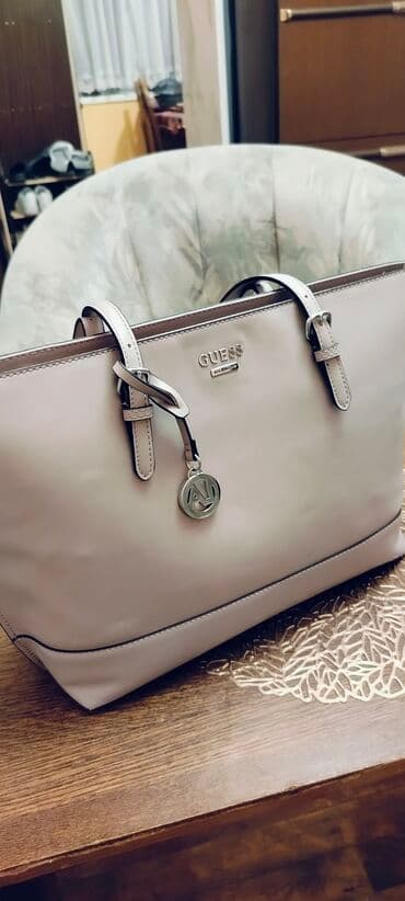 guess plisana torba: Torba za rame, Guess — 1