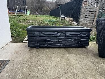 modle za mafine: Dekorativna pravougaona žardinjera sa efektom kamene obloge. - — 1