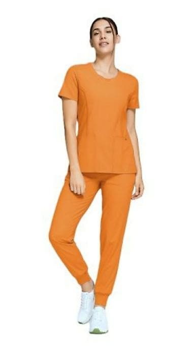 medicinske uniforme sa elastinom: Ženski medicinski set – bluza i pantalone, narandžasta boja - Dizajn — 1