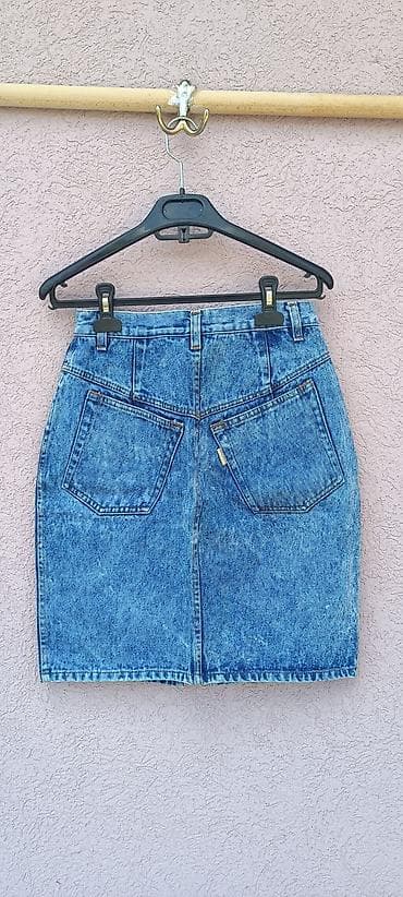 Džins suknja, classic blue wash, ravnog kroja do iznad kolena. -