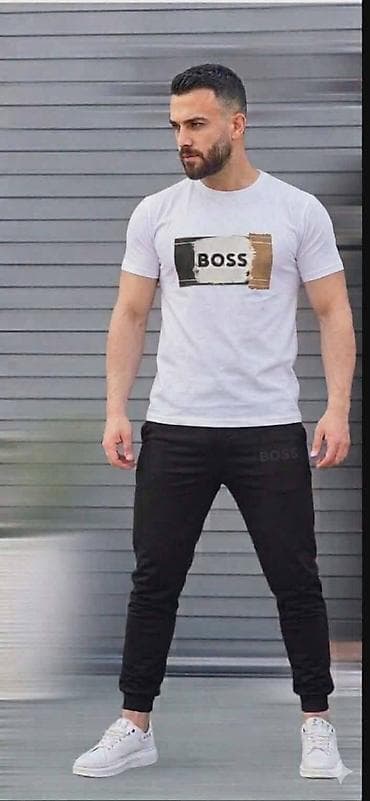 h m salovi: M do 2xl 
Cena 3500 din 👔 — 1