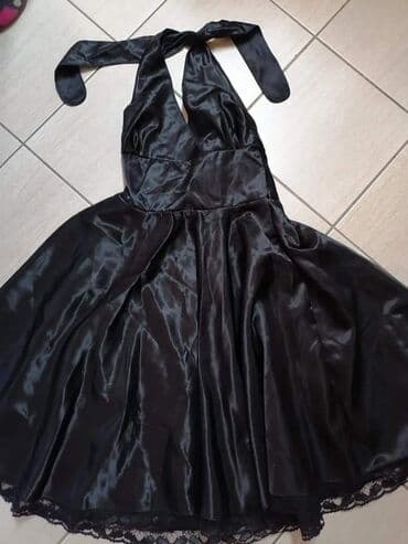 Veličina M
Cena 1600din