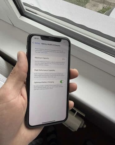 Elektronika: Apple iPhone iPhone 11, 64 GB, Crn, Face ID — 2