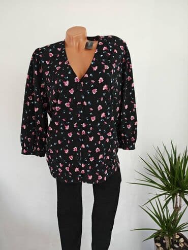 Dunnes Nova košulja Veličina L-XL Poluobim 60 cm Za sve informacije i na lalafo.rs Dunnes Nova košulja Veličina L-XL Poluobim 60 cm Za sve informacije i