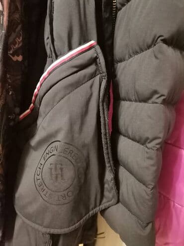 prsluci novi pazar: Tommy Hilfiger, L, Jednobojni, Perje — 9