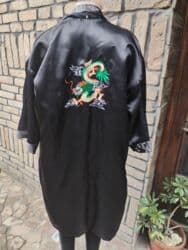 mantil legend: Muski bade mantil sa dva lica nov Duzina 112
Pazuh po 65
Ramena 60 — 2