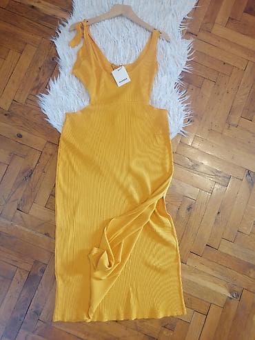 majice l: Sandro original haljina – Lolie Knotted Waist Cutout Midi Dress, boja — 4