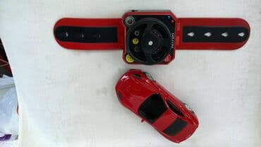 popit igračka na baterije: Na daljinski Burago Ferrari California,sa originalnim daljinskim i — 1