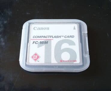 xd memorijska kartica: Kutijica za Compact flash karticu Imam 2 komada 100 din/kom prodaje — 2
