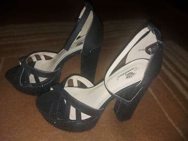 kozne helanke h m: Sandals, 36 — 2