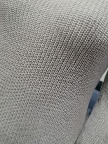 polovne markirane torbe: Ženski pleteni džemper – siva boja - Klasican okrugli izrez - Dugi — 2