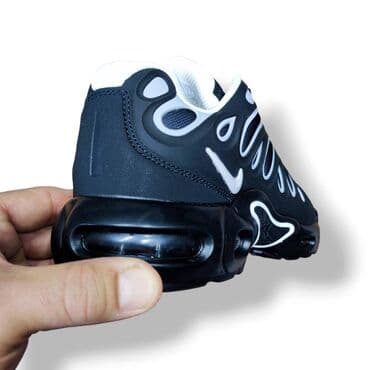 Sweatpants: Trainers, size - 46 — 6