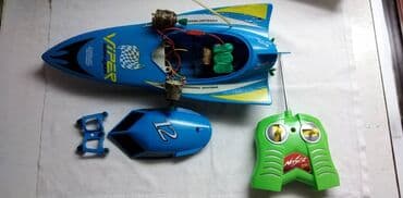 Igračke: Na daljinski gliser Super boat 34 cm. sa original daljincem punjivom