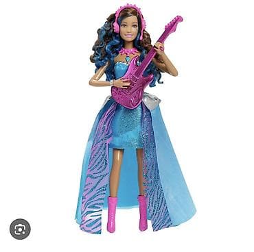 ikea igracke za decu: Barbie lutka Pop zvezda sa gitarom Rock n Royals Erika Na baterije — 4