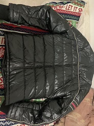 bele jakne: Moncler muška jakna – crna, punjena perjem (oznaka “New Down – Classe — 5