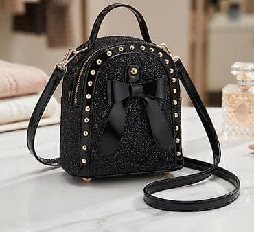 sat chanel: Mini torbica – crna, sjajna, sa mašnom i nitnama - Dizajn: kompaktnog — 1