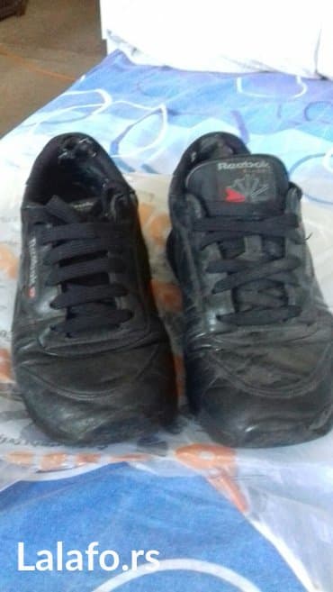 crna torba sa zlatnim lancem: Reebok, 38.5, bоја - Crna — 1