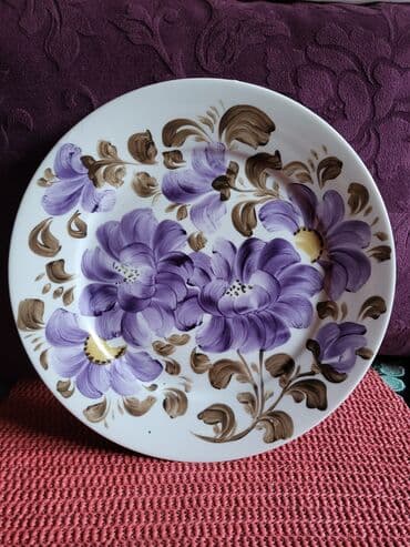 metalac set tanjira: Tanjir nov ukrasni Zajecar porcelan iz 70ih. Tanjir — 1