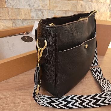 fazon sabac: Crna crossbody torba “FASHION & BAG” sa modernim kaišem - — 2