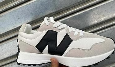 hummel patike zenske: 36-41
2700 din
sdo — 2