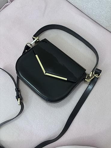 alexander mcqueen patike usce: MONA elegantna crna ženska torba srednje velicine. U savrsenom stanju — 1