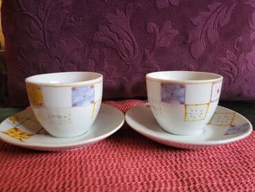 solja za trimer: Solje nove porcelanske za dvoje. Komada. 2. Tacne. 13,5cm. Solje — 7