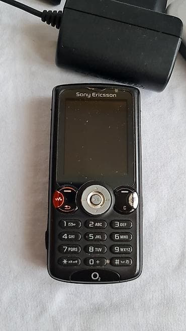 Sony Ericsson W810i Walkman telefon sa komplet opremom - Model: Sony