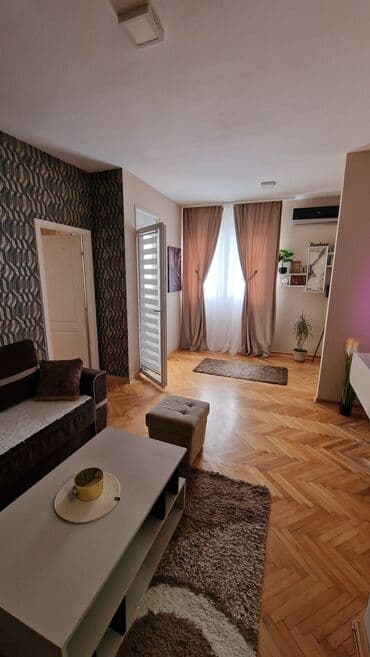 Dugoročni najam stanova: 2 sobe — 6