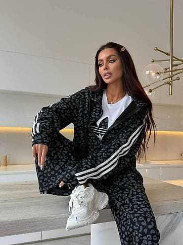 Trodelna trenerka 
S M L XL
6.700 din