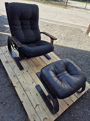 sara namestaj – слике: Naslonjač sa tabureom (set) - Udobna fotelja sa pripadajućim tabureom — 2