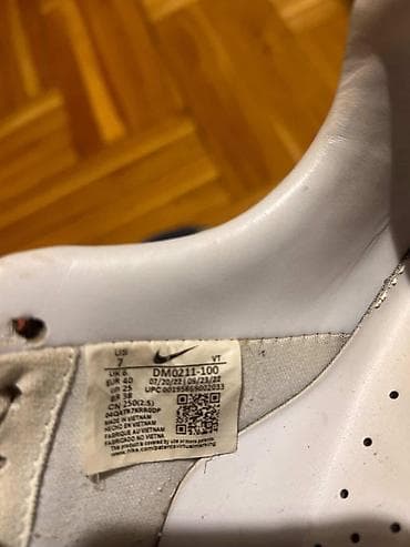 crveno roze patike: Na prodaju ženske patike Nike air Force, patike su očuvane — 2