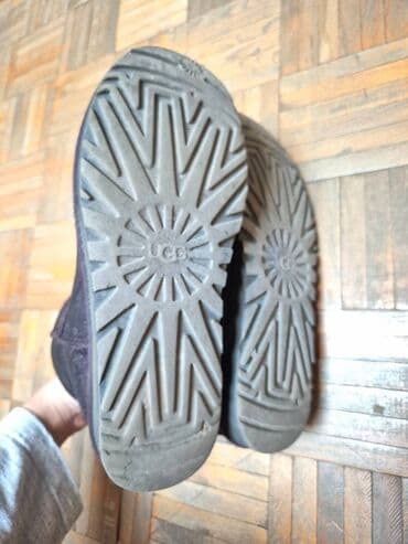 srpsko platno haljine: Ugg mini čizme, bоја - Crna, 38 — 2