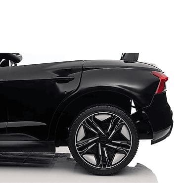 yettel pametni satovi za decu: Šifra proizvoda: SM-24403CC-290 Audi RS e-tron GT je dečiji — 6