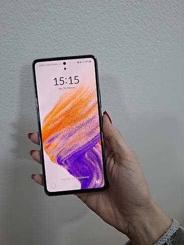 Samsung Galaxy A53 5G – Super AMOLED ekran (FHD+, 120 Hz) sa