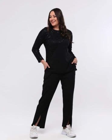 kupaći za punije osobe: Modeli za punije dame
Cene 3499 din 
Veličine 2XL, 3XL, 4XL — 12
