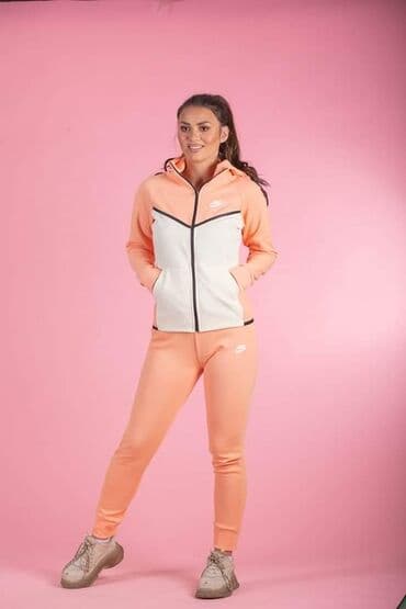 new yorker лесковац – слике: Nike, S — 1