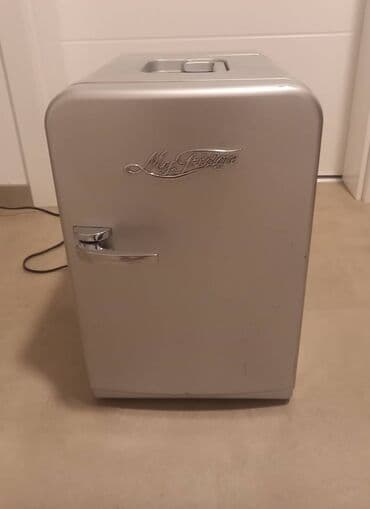 Mini frizider MYfridge Ispravan mini frizider poznatog svetskog