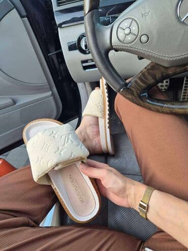 svečane haljine c a: Fashion slippers, Louis Vuitton, 40 — 3