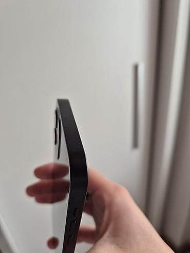 amity pec cena: IPhone 12/ 128GB. Battery health: 90%. Boja: crna Sve funkcioniše — 5