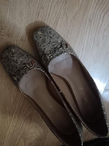 Ženske elegantne cipele sa blok petom - Model: salonke sa kvadratnim na lalafo.rs Ženske elegantne cipele sa blok petom - Model: salonke sa kvadratnim