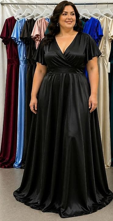 haljina 48: Satenska haljina big size
3900 din — 3