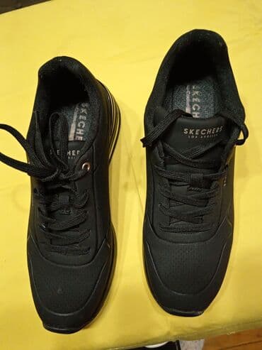 ženske haljine za svaki dan: Braon čizmice br. 40,sve koža,1900 din nošene . Crvene — 19