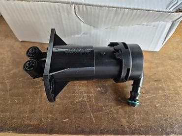 diferencijal od lade: Prskalica farova mlaznica Audi A3 8P Audi A6 C6 Audi A6 C7 burence - — 8