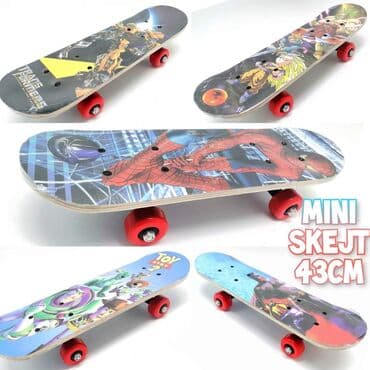 Cena 1300 din Odlican skejtbord sa raznim dezenima Odlican i