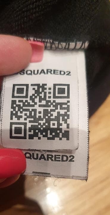 Dsquared2 original duks muški . Xl velicina, moze i l. Pazuh 54cm na lalafo.rs Dsquared2 original duks muški . Xl velicina, moze i l. Pazuh 54cm