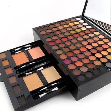 set za bradu dm: 02. Miss Rose set sminka Set sadrzi: 180 boja senki za oci 2 nijanse — 4